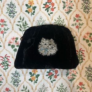 Kate Spade New York back velvet cat clutch